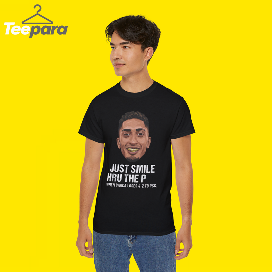 Raphinha FC Barcelona Gold Grill Meme T-Shirt featuring a humorous football-inspired graphic for Barça fans.